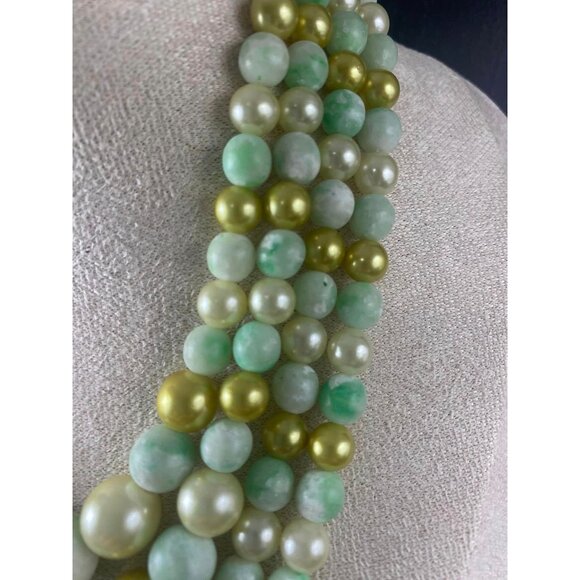Vintage MCM 4 strands Beaded Necklace Multi-Strand Green Gold & Pearl-Like Beads - Picture 6 of 9